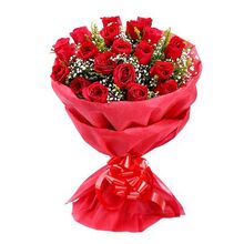 send 24 red roses in bouquet to dhaka